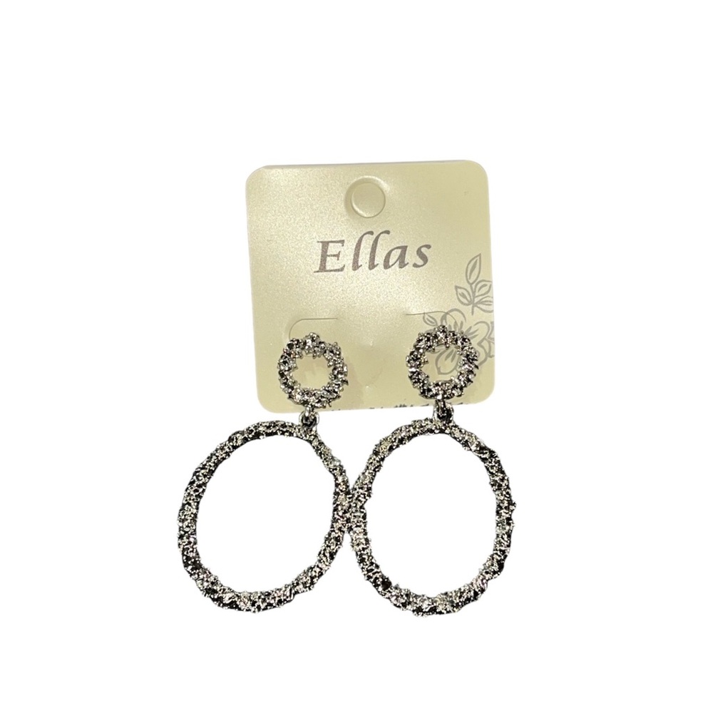 •Silver Oval Dangle Hoop Earrings•